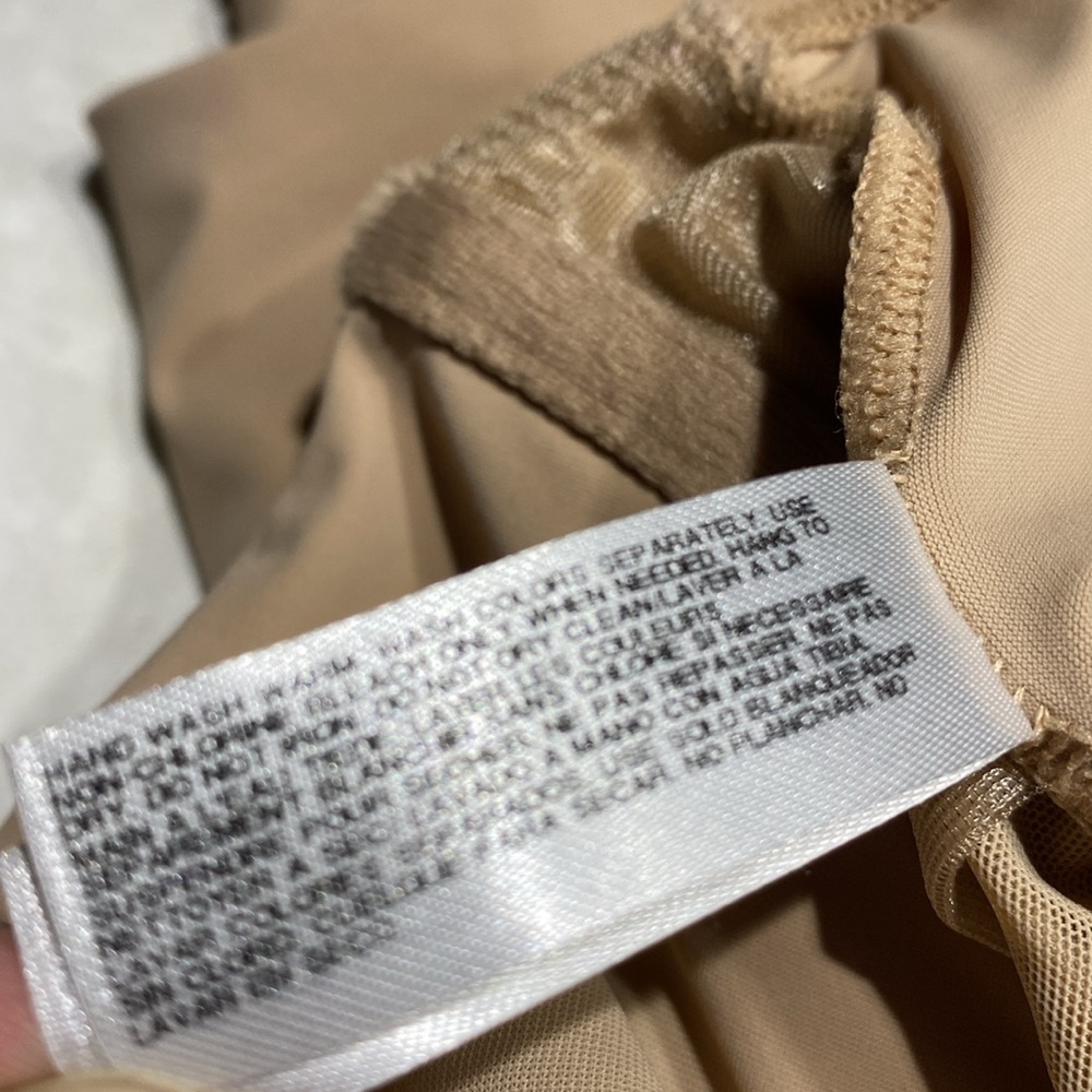 New Wacoal Try a Little Slenderness Bodysuit
801165 with tags Tan/toast 36C⭐️⭐️ - Picture 8 of 17